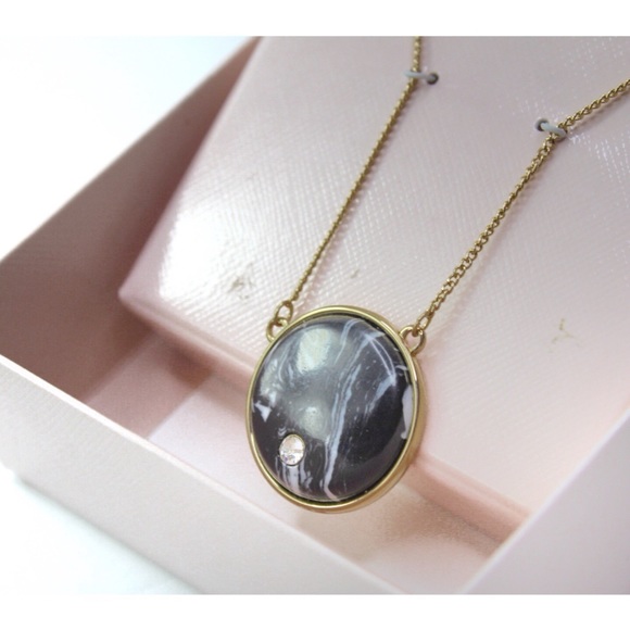 Vince Camuto Necklace Earrings Marble Effect Set - Picture 6 of 6